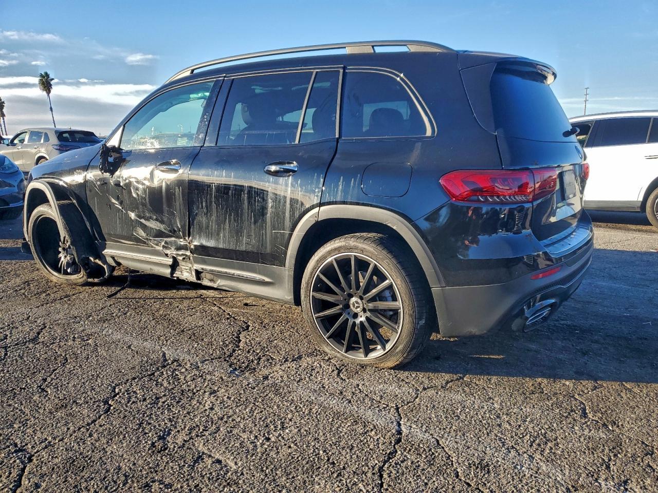 2023 Mercedes-Benz Glb 250 - Фото 2