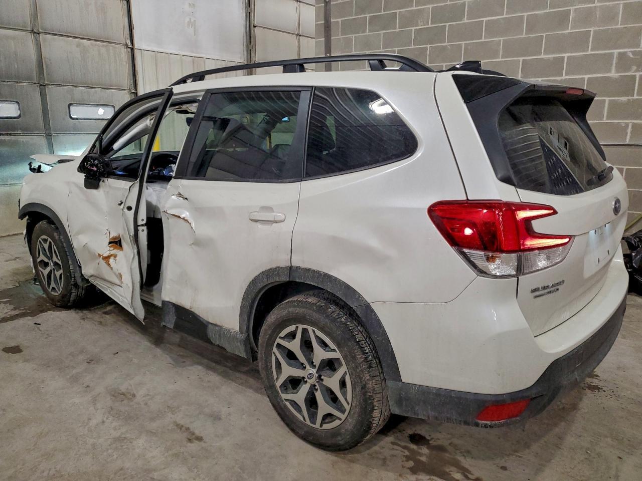 2024 Subaru Forester Premium - Image 2