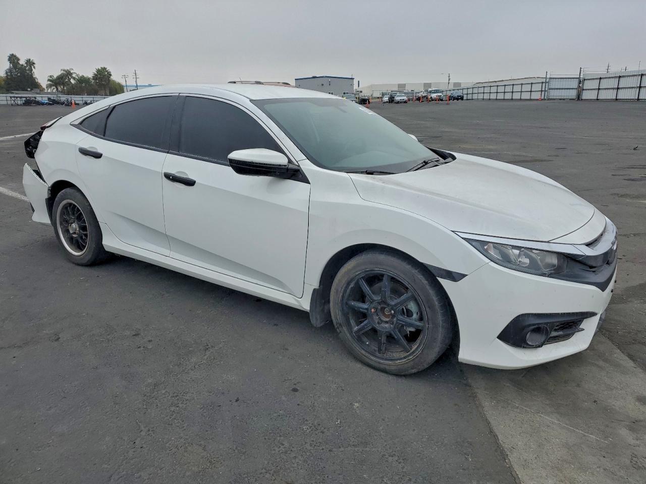 2018 Honda Civic Lx - Фото 4