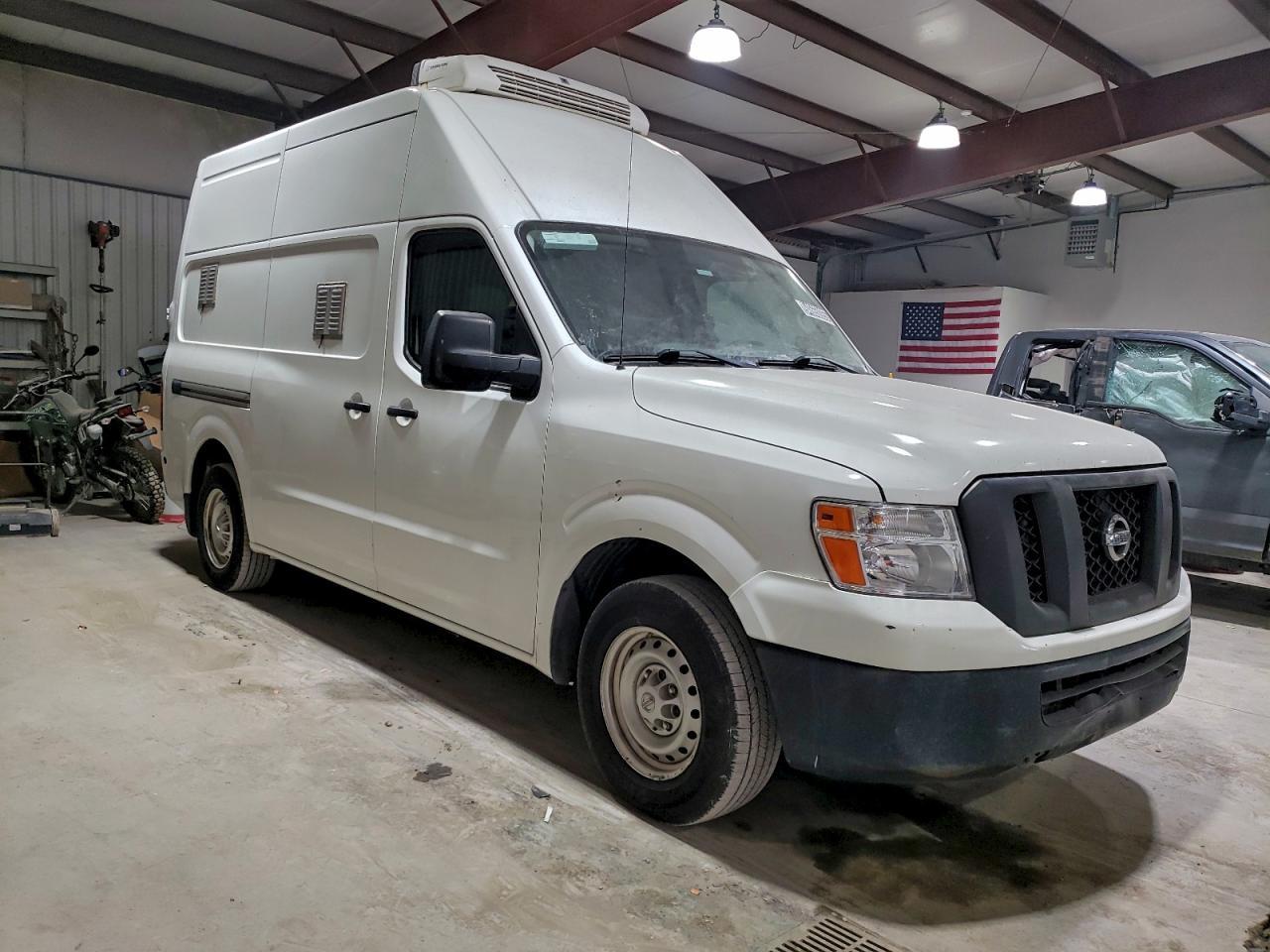 2016 Nissan Nv 2500 - Refrigerated Delivery Van - Фото 4