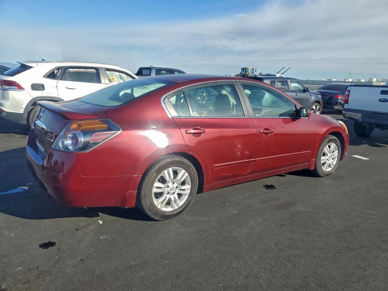 2011 Nissan Altima Base - Image 3