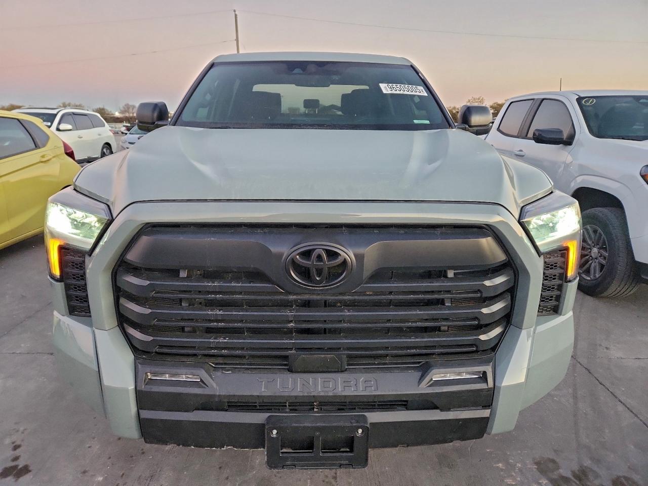 2025 Toyota Tundra Crewmax Sr - Фото 5