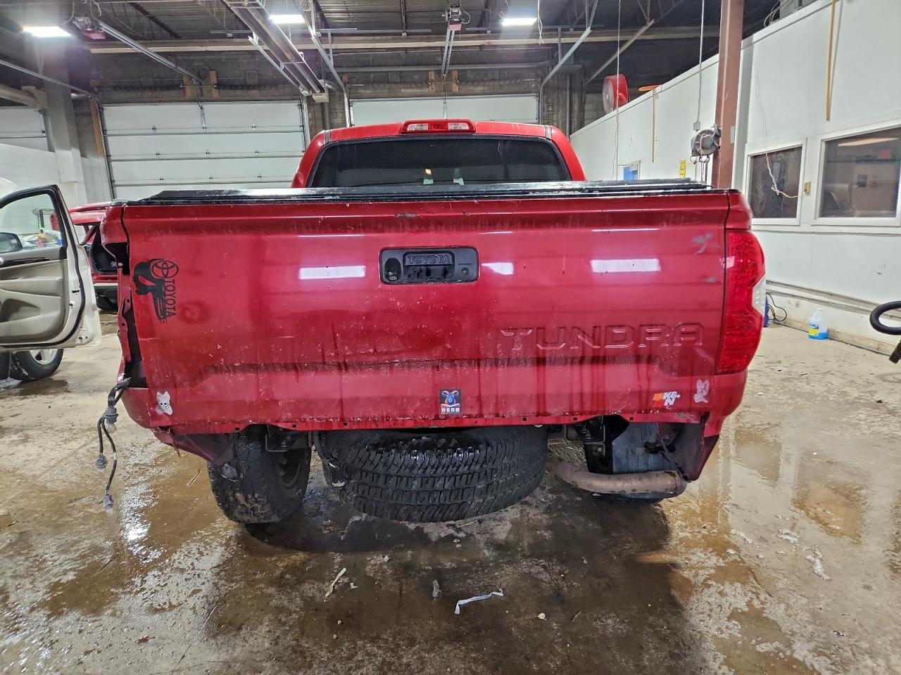 2014 Toyota Tundra Crewmax Sr5 - Фото 6