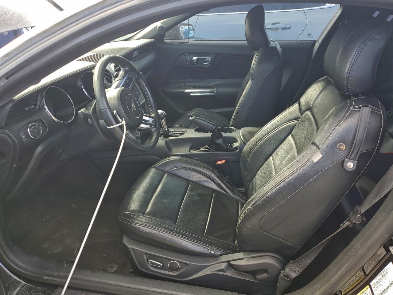 2016 Ford Mustang - Image 7