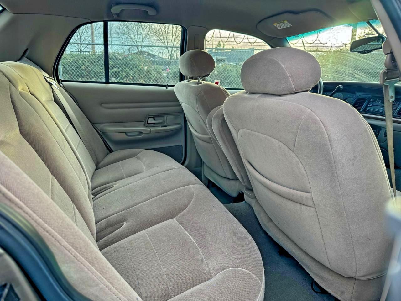 2001 Ford Crown Victoria Lx - Image 6