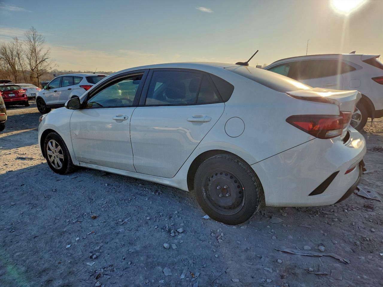 2021 Kia Rio Lx - Фото 2