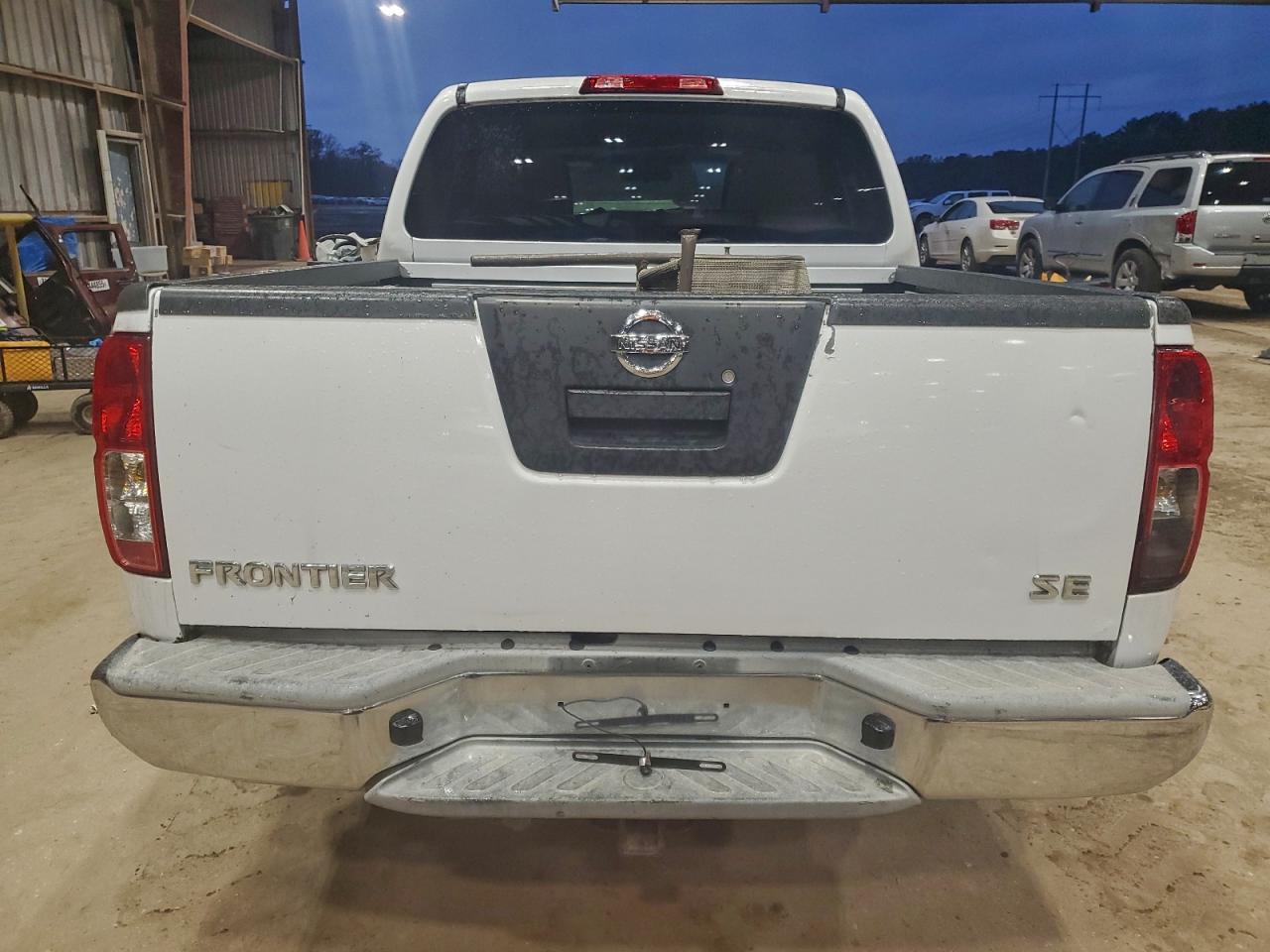 2010 Nissan Frontier Crew Cab Se - Фото 6