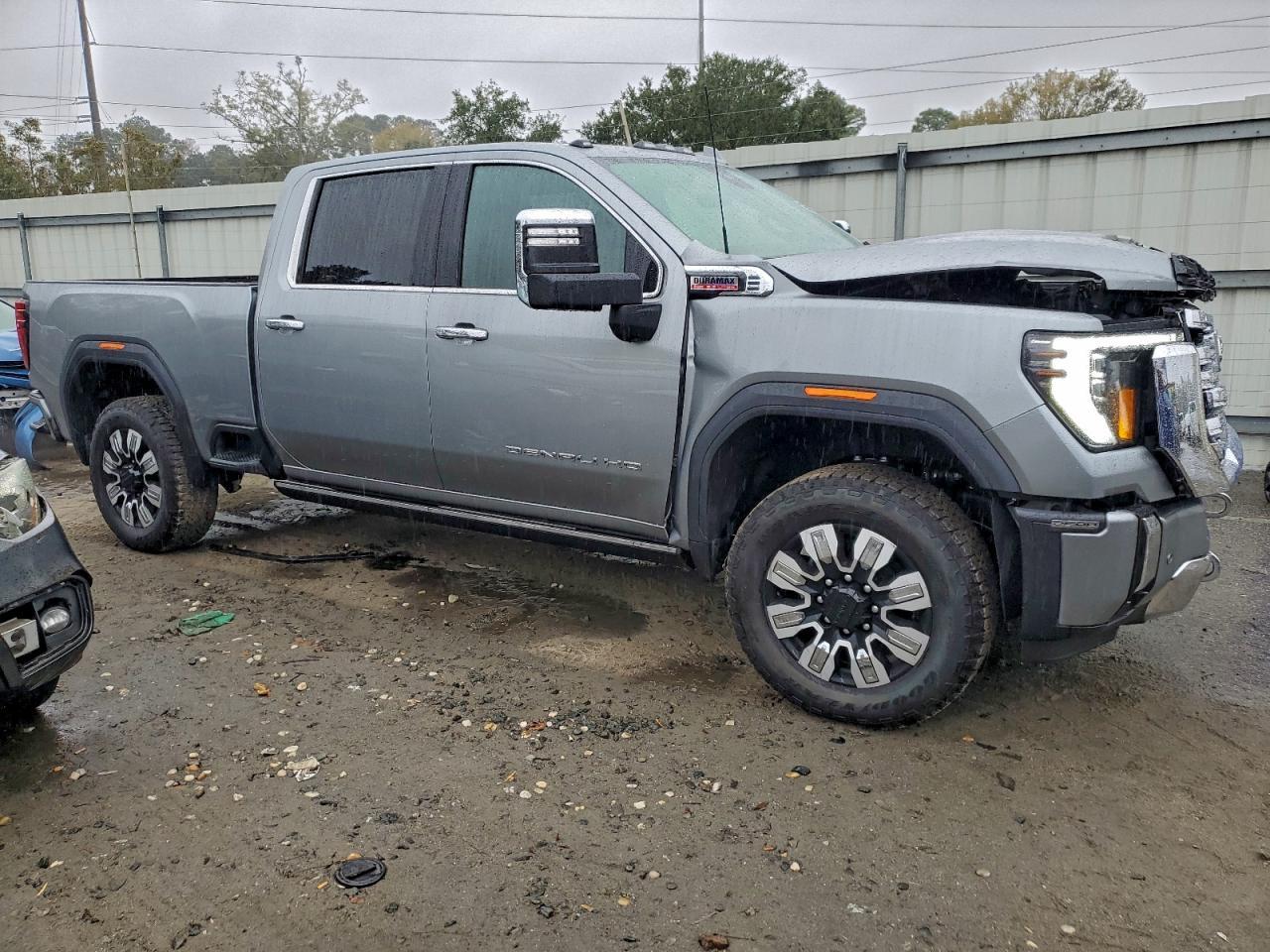 2025 GMC Sierra K2500 Denali - Image 4