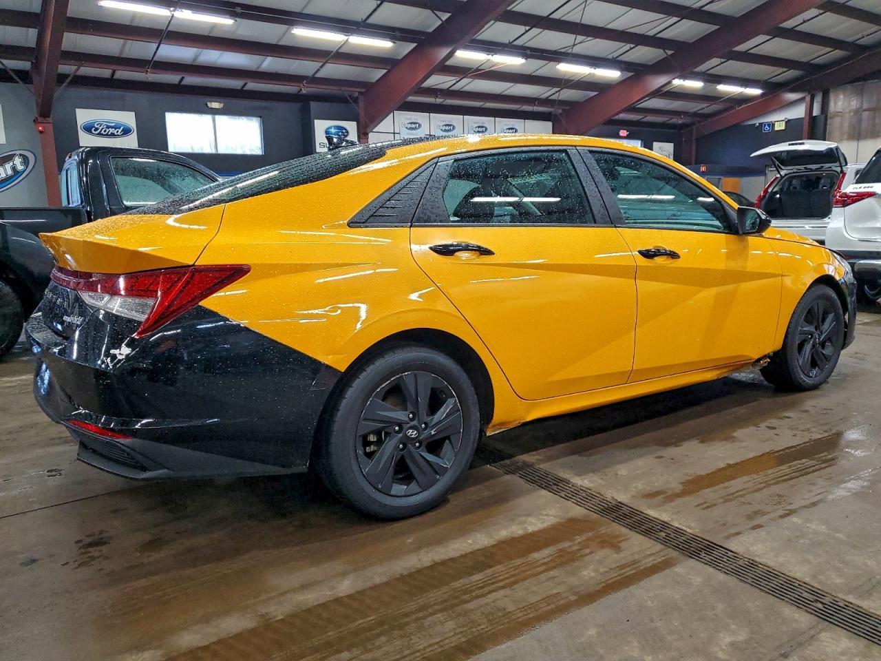 2023 Hyundai Elantra Blue - Image 3