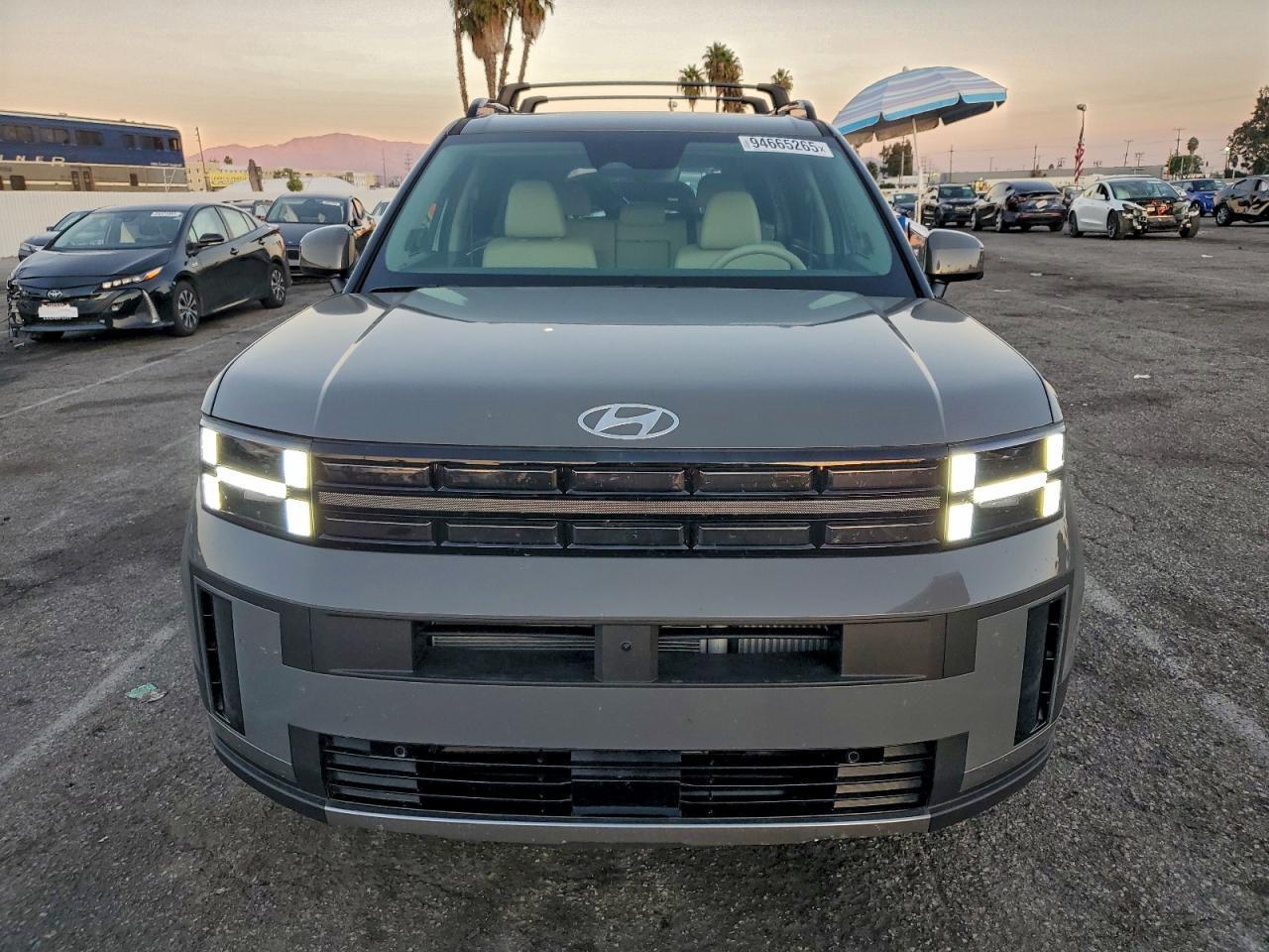 2025 Hyundai Santa Fe Limited - Image 5