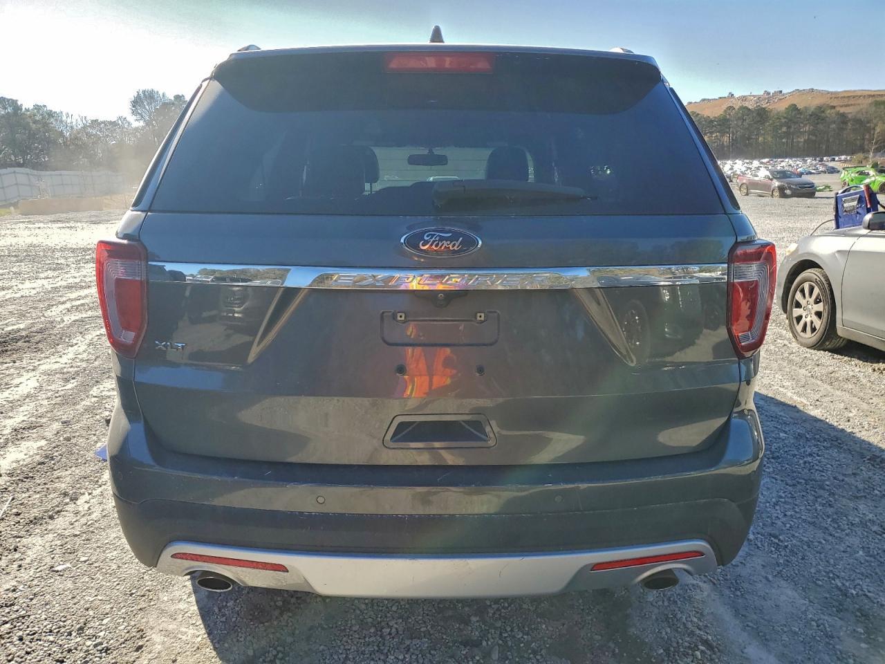 2017 Ford Explorer Xlt - Image 6