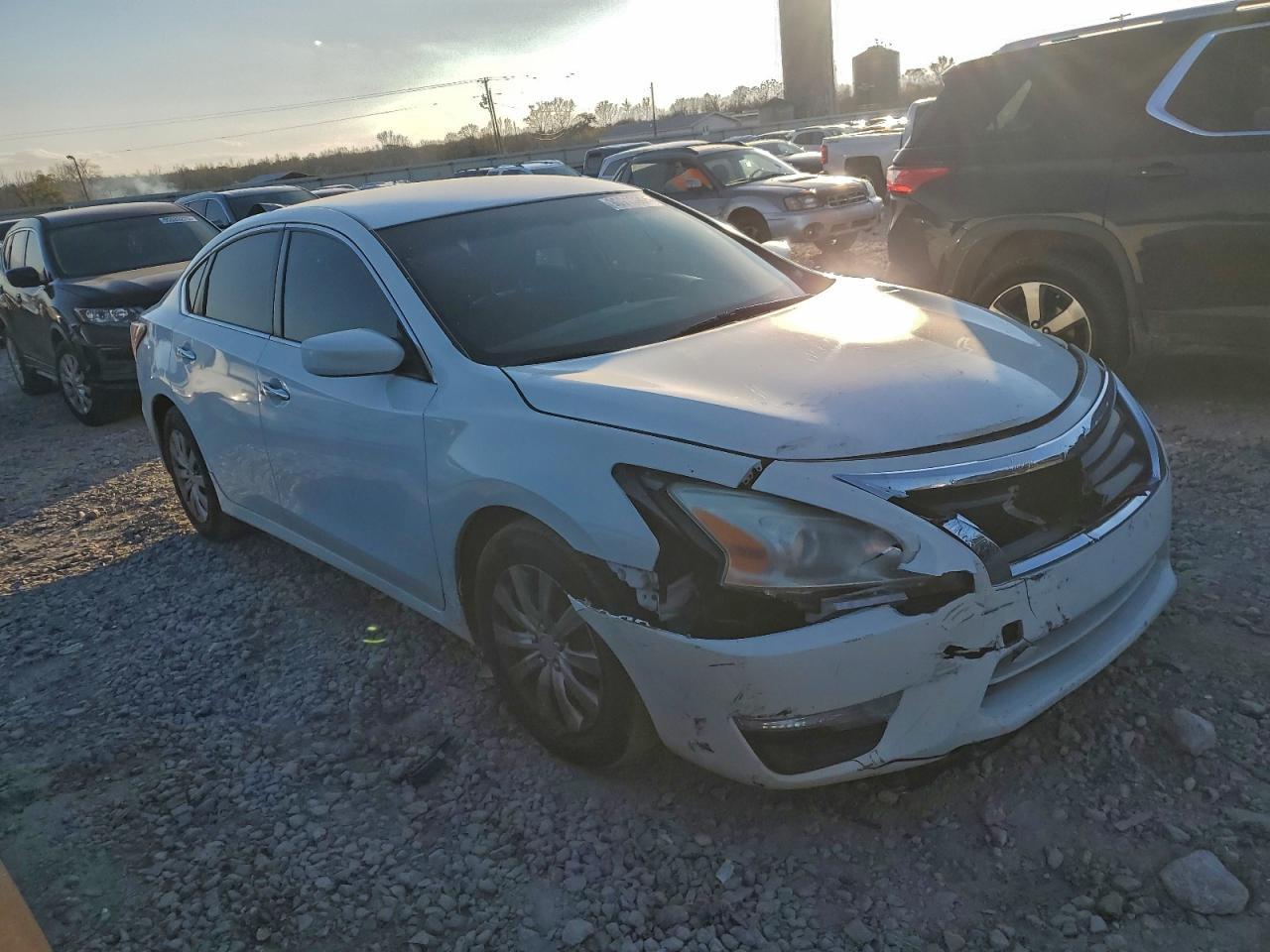 2015 Nissan Altima 2.5 - Фото 4