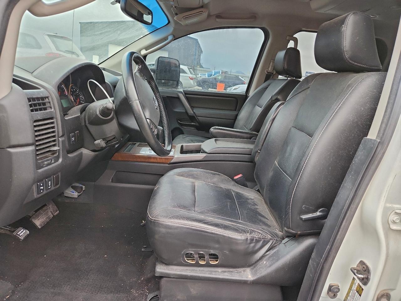 2008 Nissan Titan Xe - Image 7