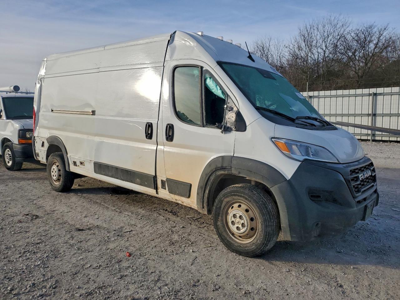 2023 Ram Promaster 2500 High Roof Delivery Van - Фото 4