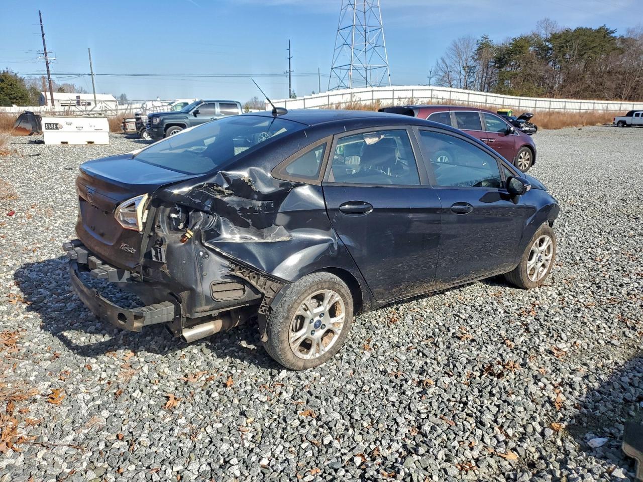 2015 Ford Fiesta Se - Image 3