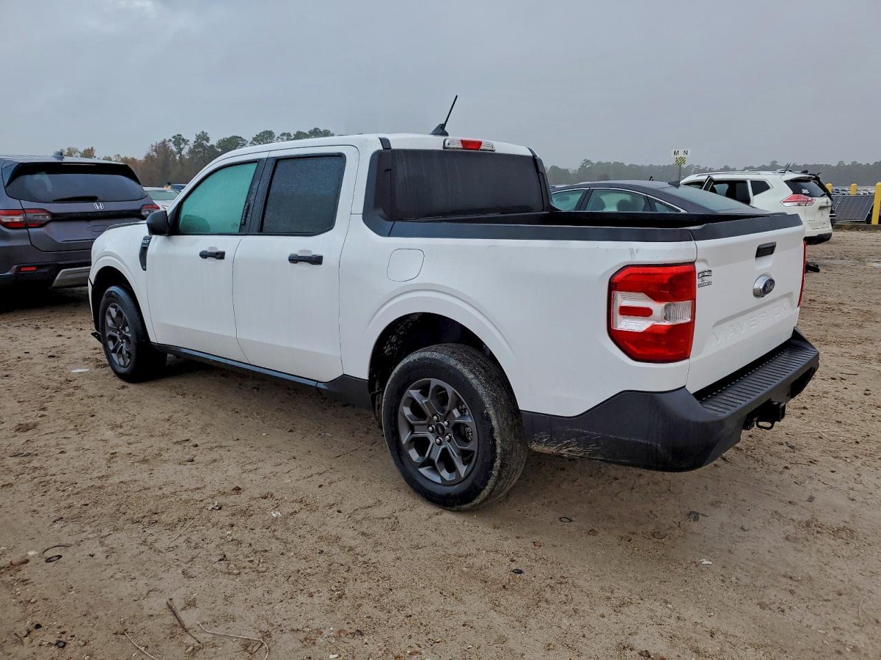 2022 Ford Maverick Xl - Image 2