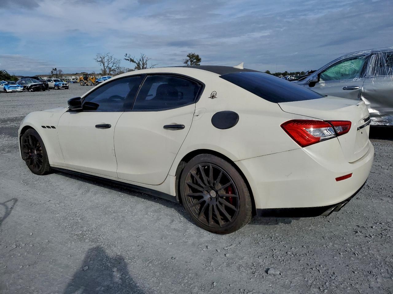 2016 Maserati Ghibli S - Фото 2