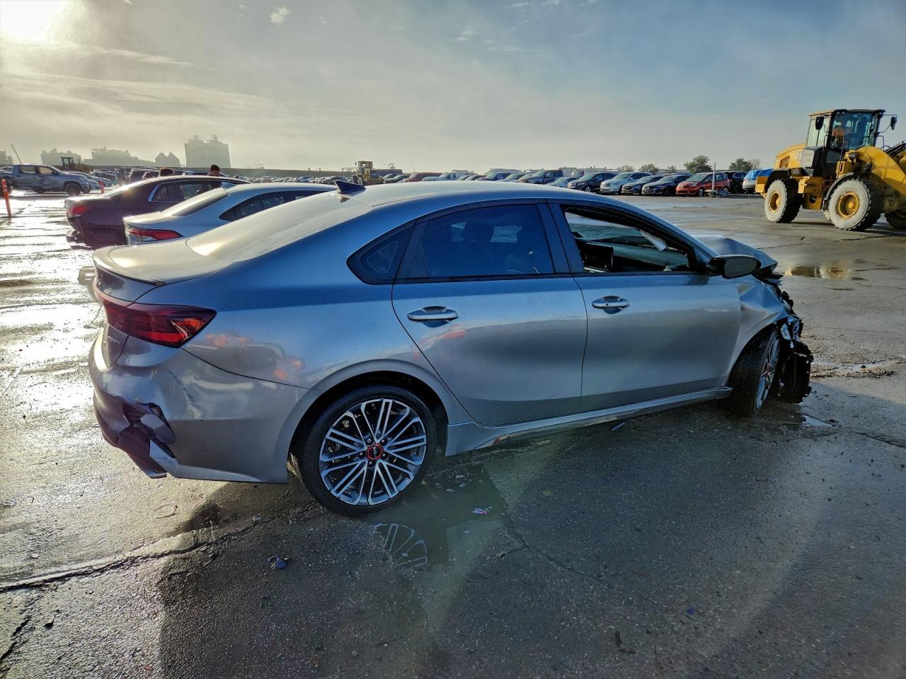 2023 Kia Forte Gt - Image 3