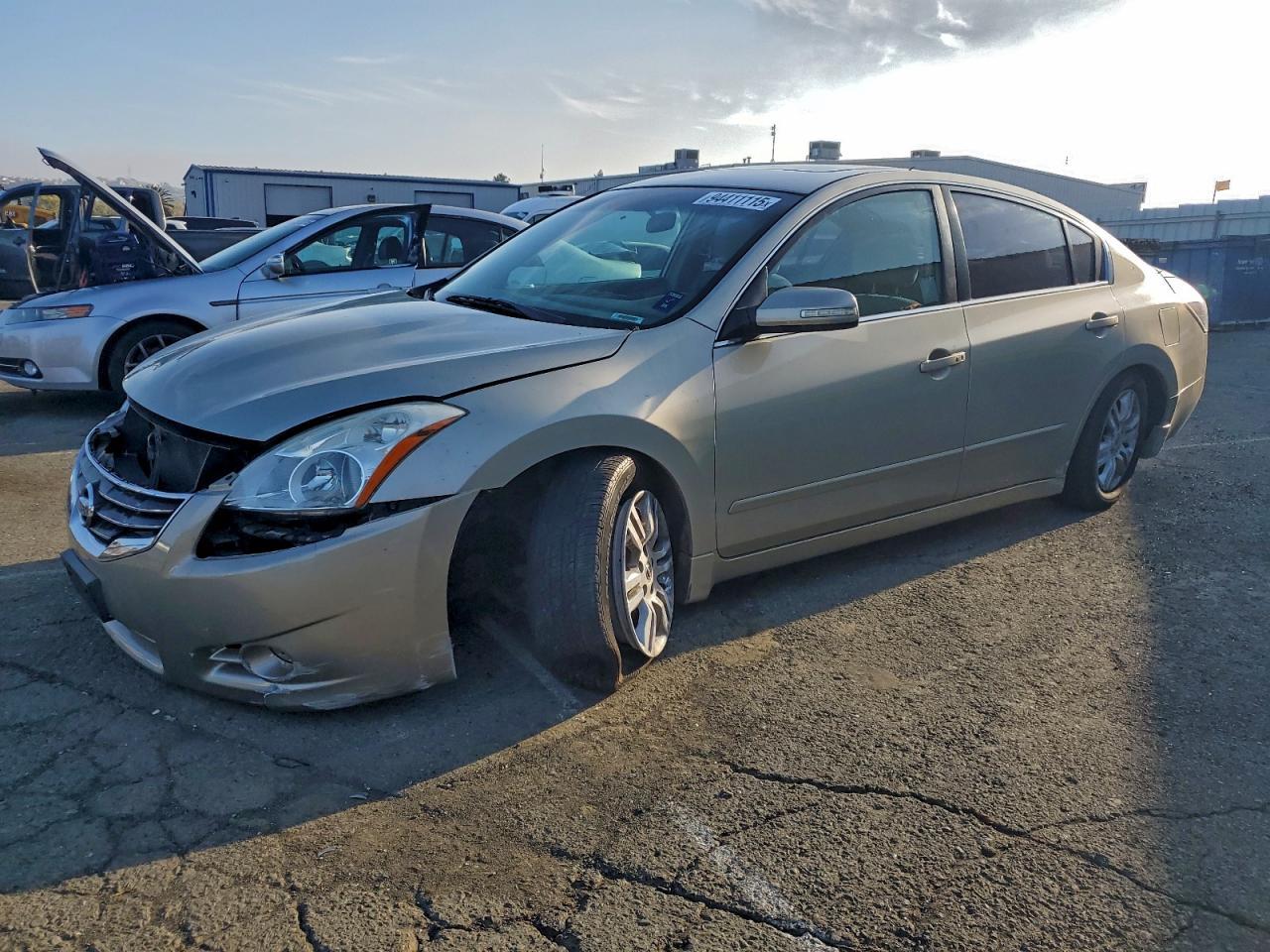 2010 Nissan Altima Base