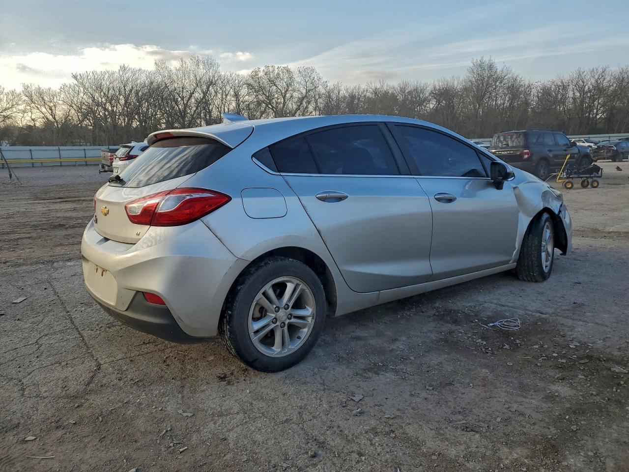2017 Chevrolet Cruze Lt - Фото 3