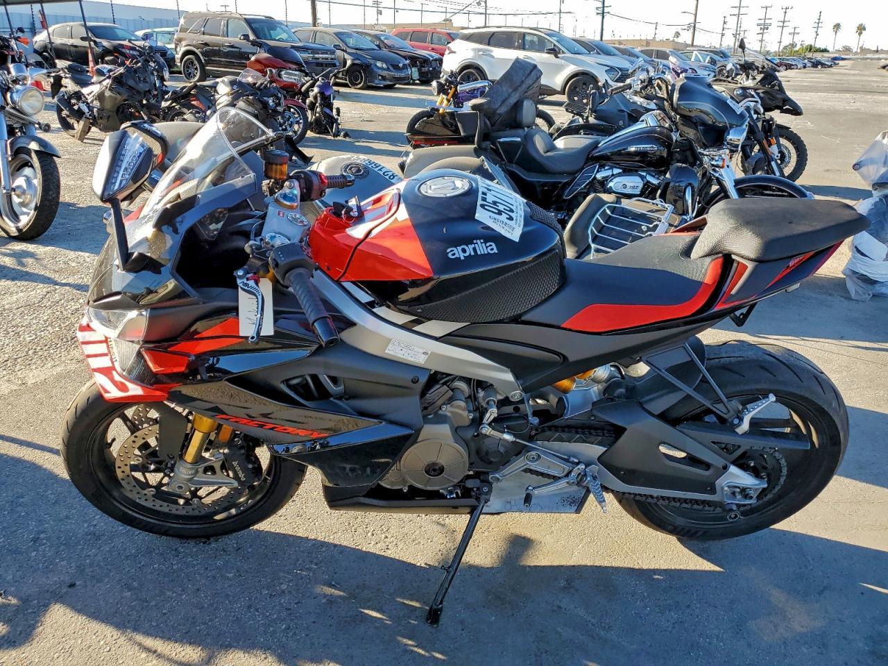 2026 Aprilia Rs 660 Factory - Фото 3