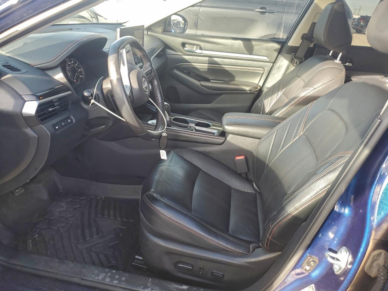 2023 Nissan Altima Sr - Image 7
