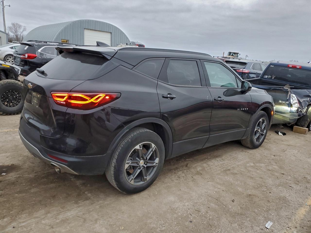 2023 Chevrolet Blazer 2Lt - Фото 3