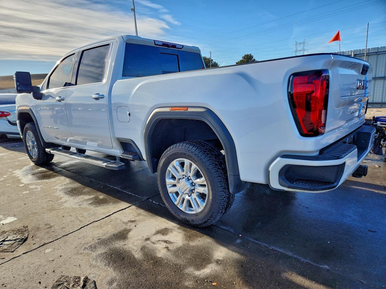 2022 GMC Sierra K2500 Denali - Image 2