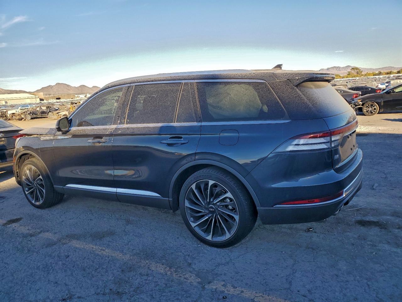 2023 Lincoln Aviator Reserve - Фото 2
