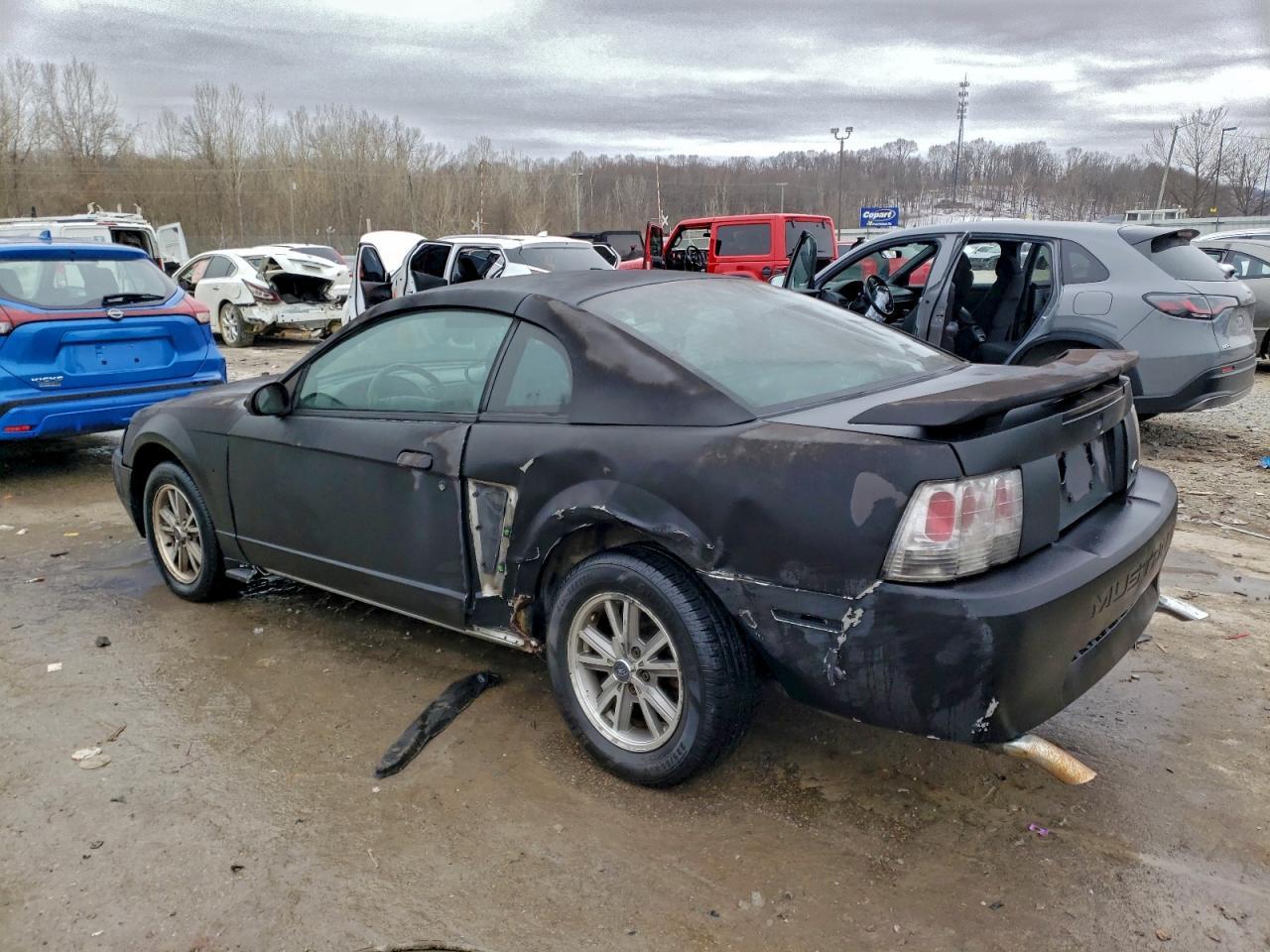 2002 Ford Mustang - Image 2