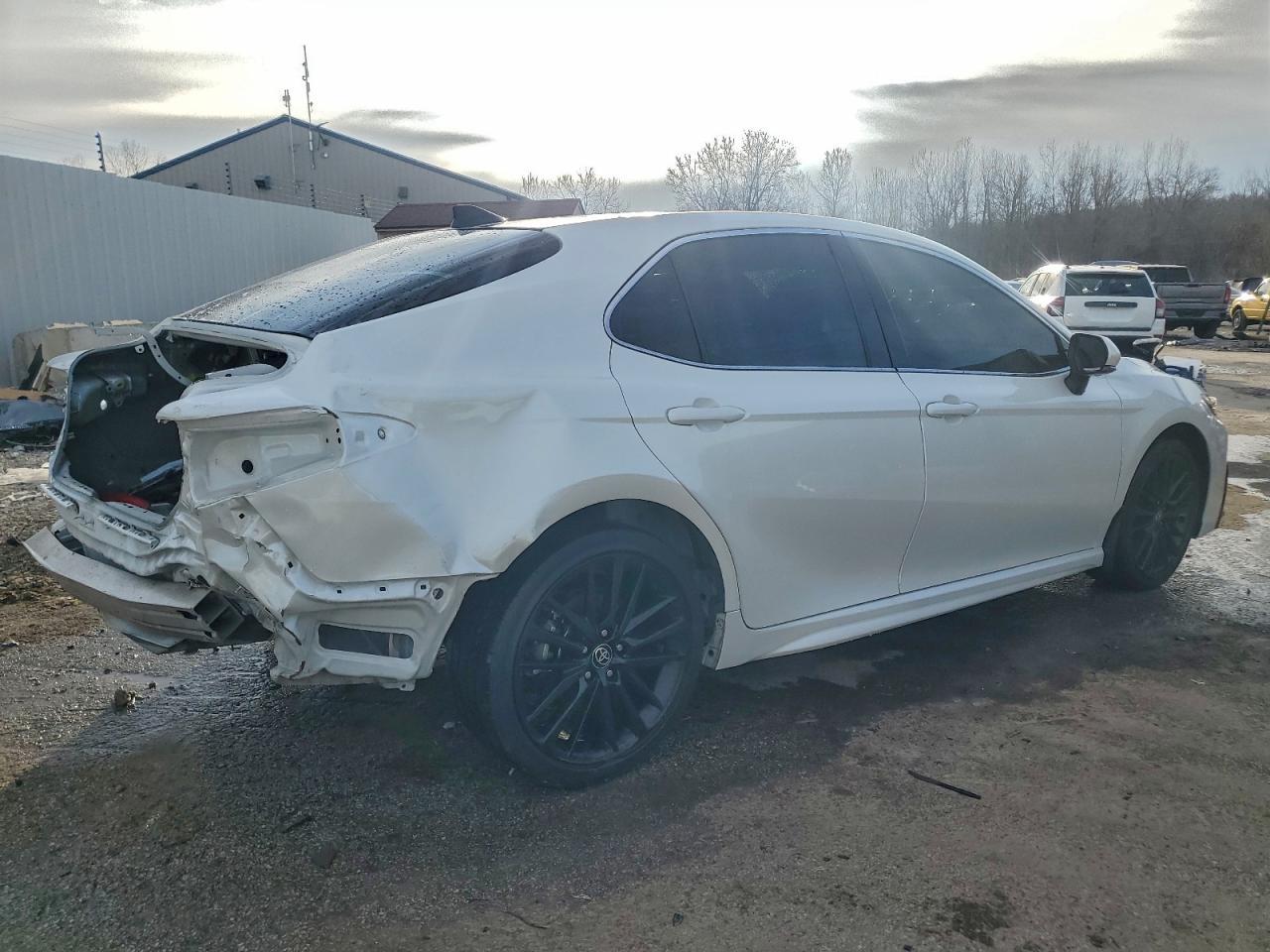 2022 Toyota Camry Xse - Image 3