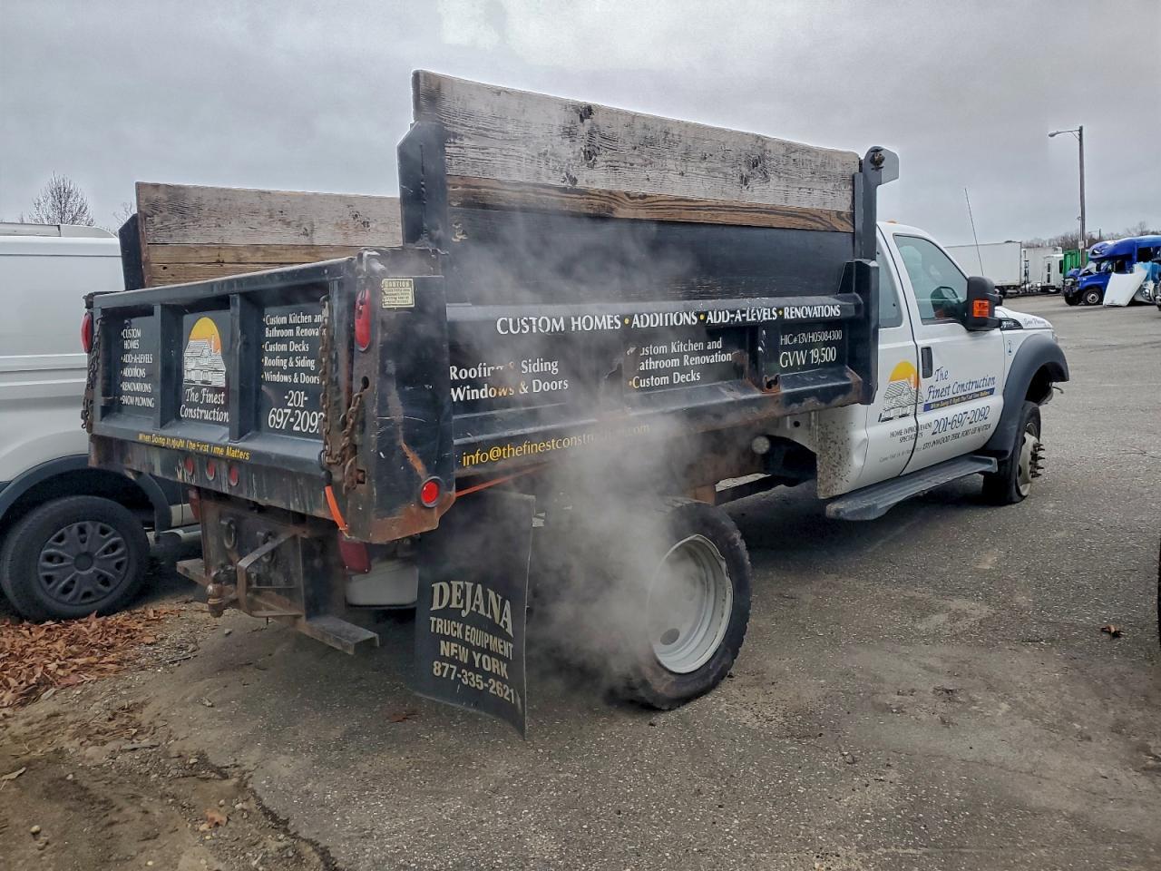 2016 Ford F550 Super Duty Dump Truck - Image 3