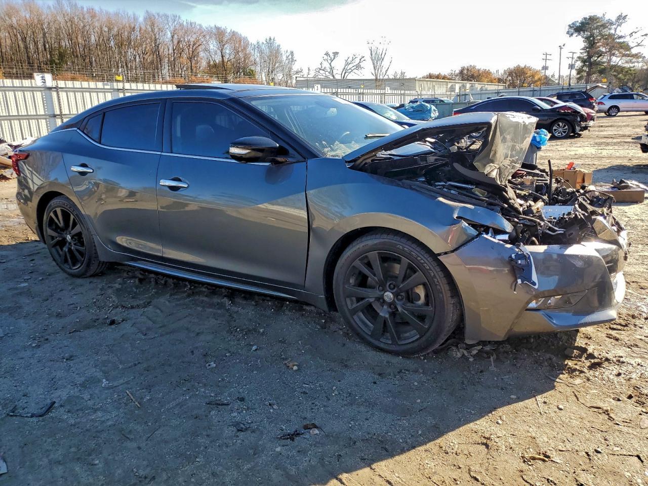 2017 Nissan Maxima 3.5S - Image 4
