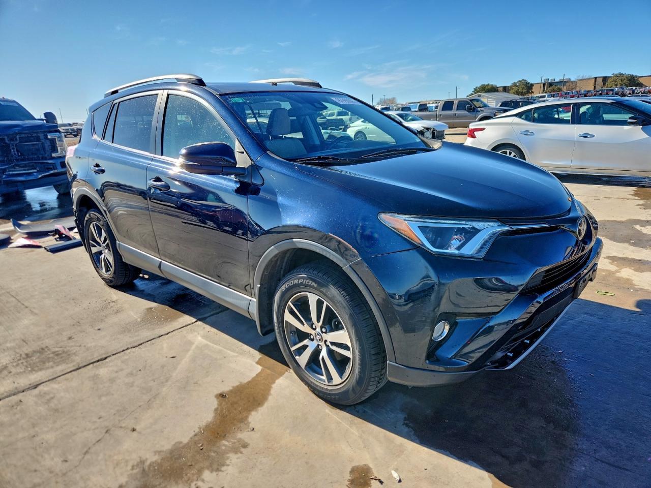 2017 Toyota Rav4 Xle - Фото 4