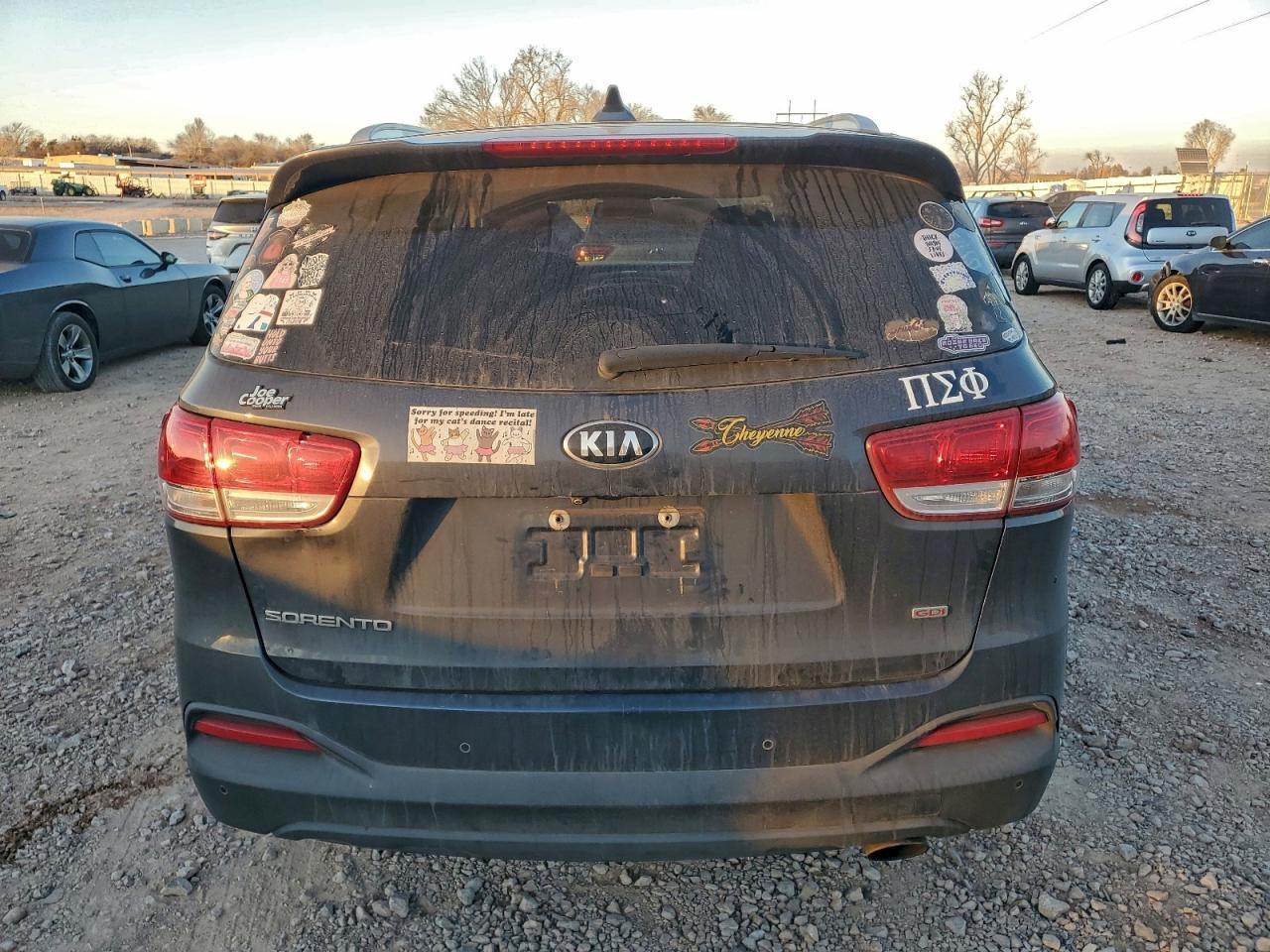 2017 Kia Sorento Lx - Image 6