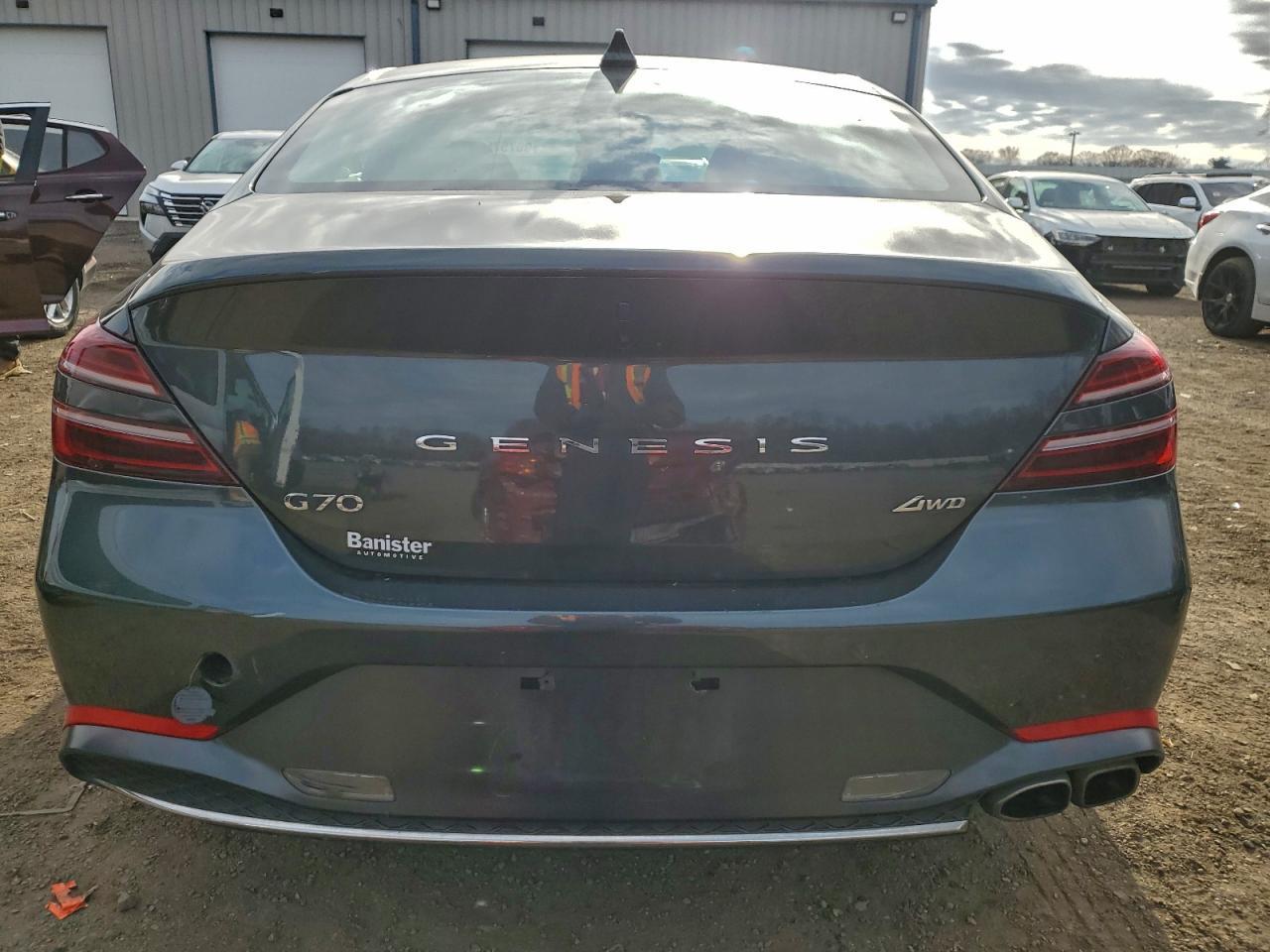 2023 Genesis G70 Base - Фото 6