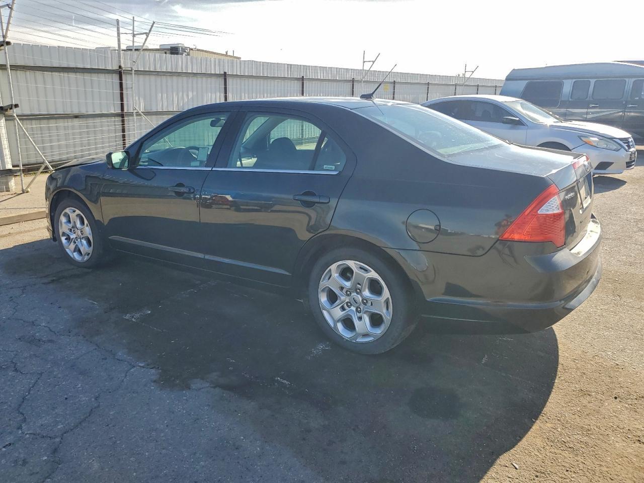 2010 Ford Fusion Se - Фото 2