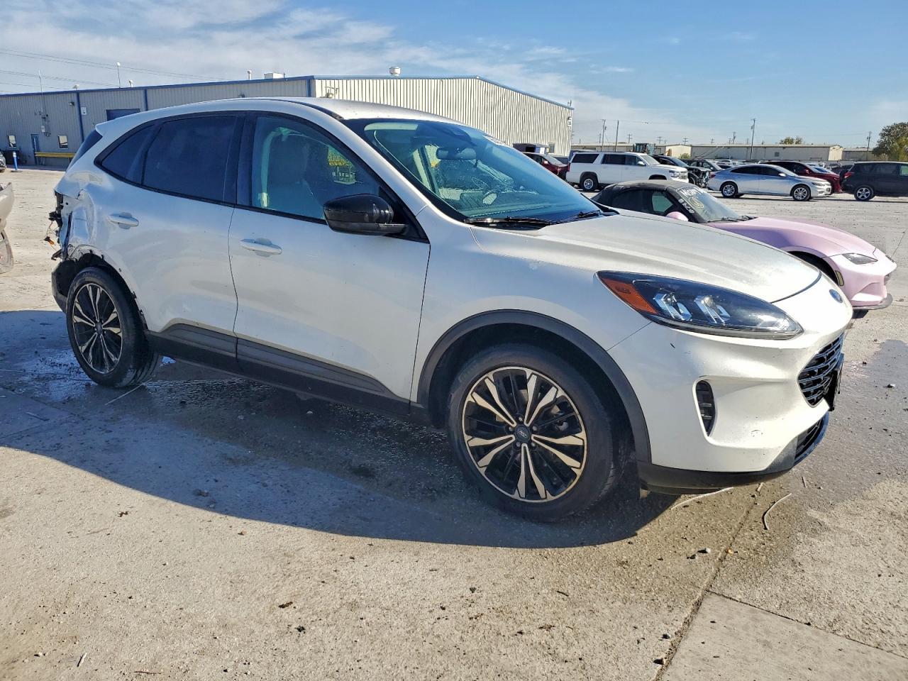 2021 Ford Escape Se - Фото 4