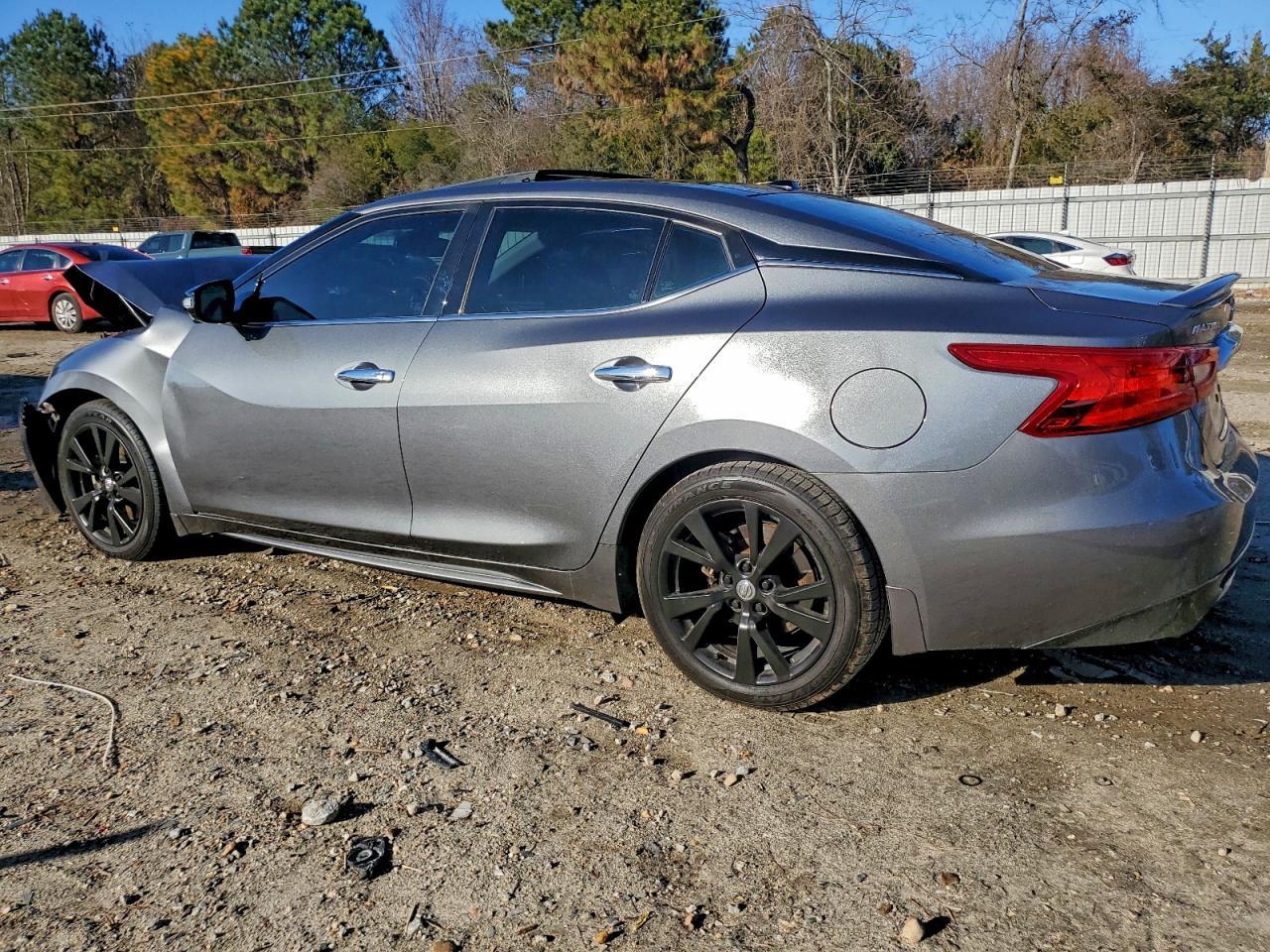 2017 Nissan Maxima 3.5S - Image 2