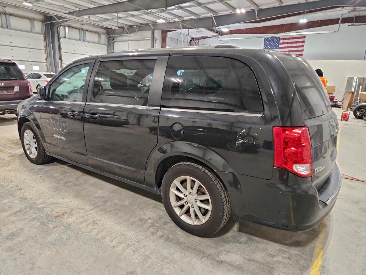 2019 Dodge Grand Caravan Sxt - Фото 2