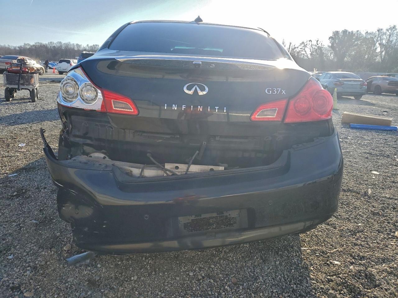 2013 Infiniti G37 - Image 6