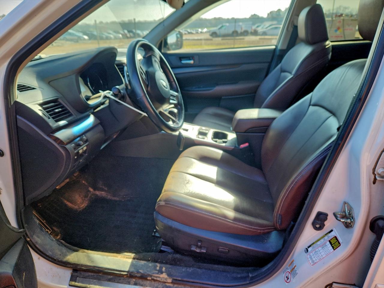 2014 Subaru Outback 2.5I Limited - Image 7