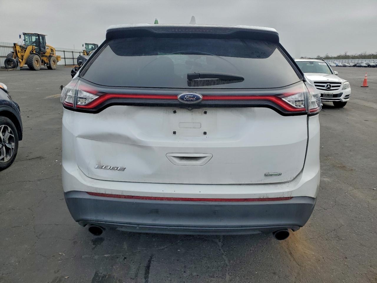 2015 Ford Edge Se - Image 6