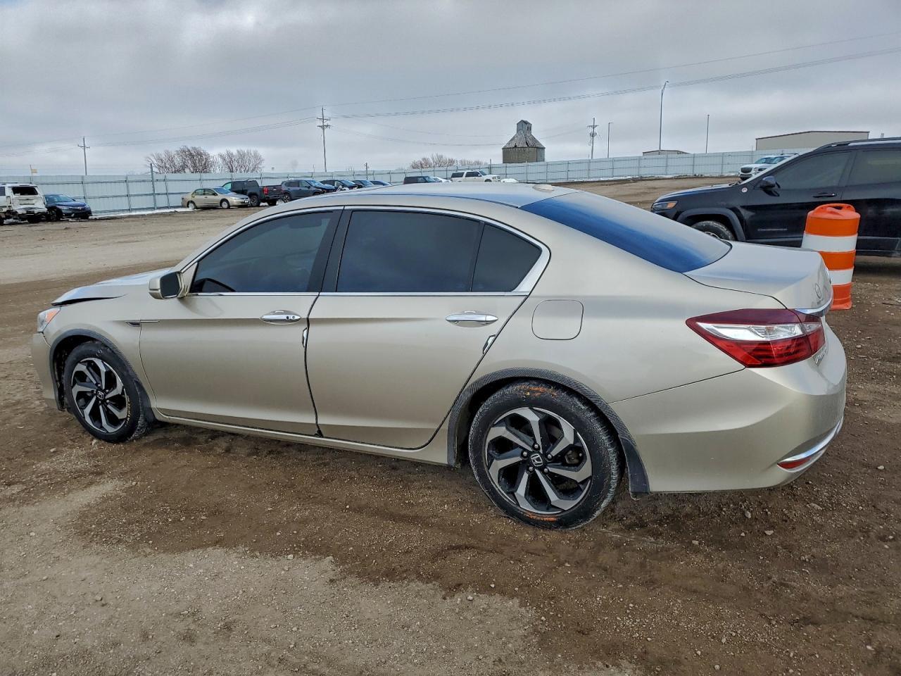 2016 Honda Accord Ex - Фото 2
