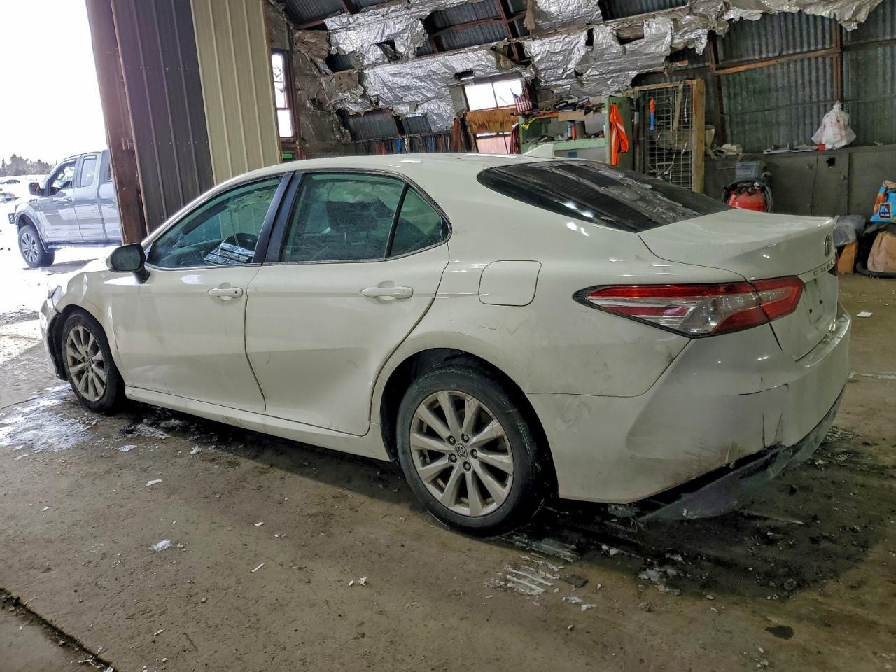 2019 Toyota Camry L - Image 2