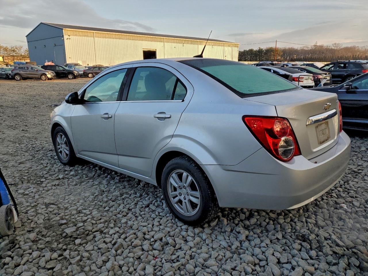 2013 Chevrolet Sonic Lt - Фото 2