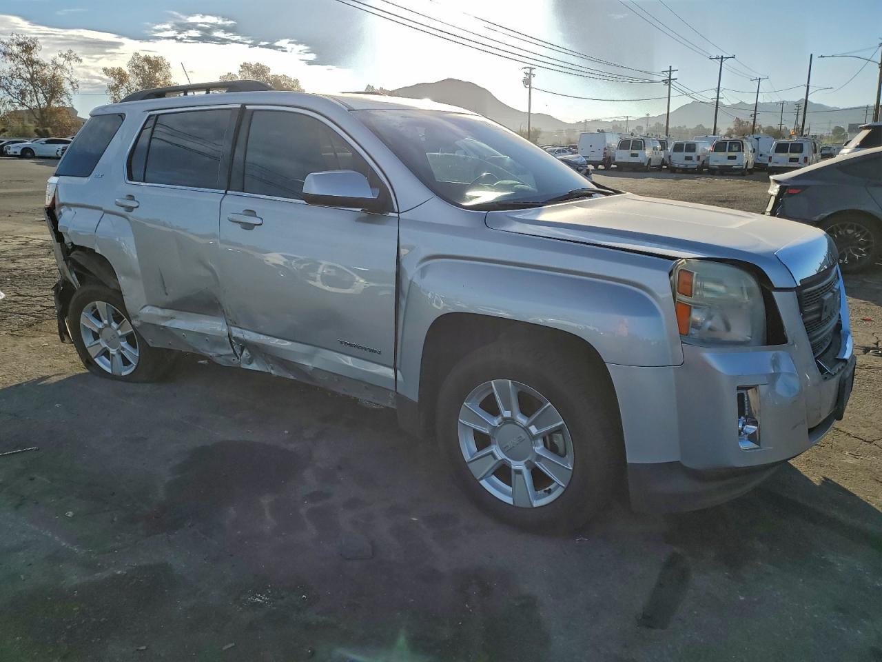 2012 GMC Terrain Slt - Image 4