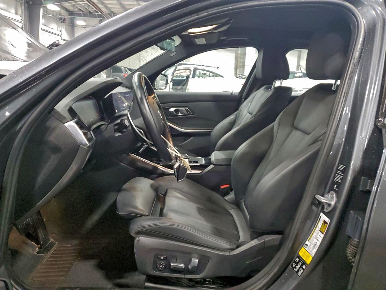 2019 BMW 330Xi - Image 7