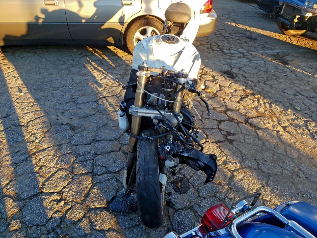 2008 Suzuki Gsx-R750 - Фото 2