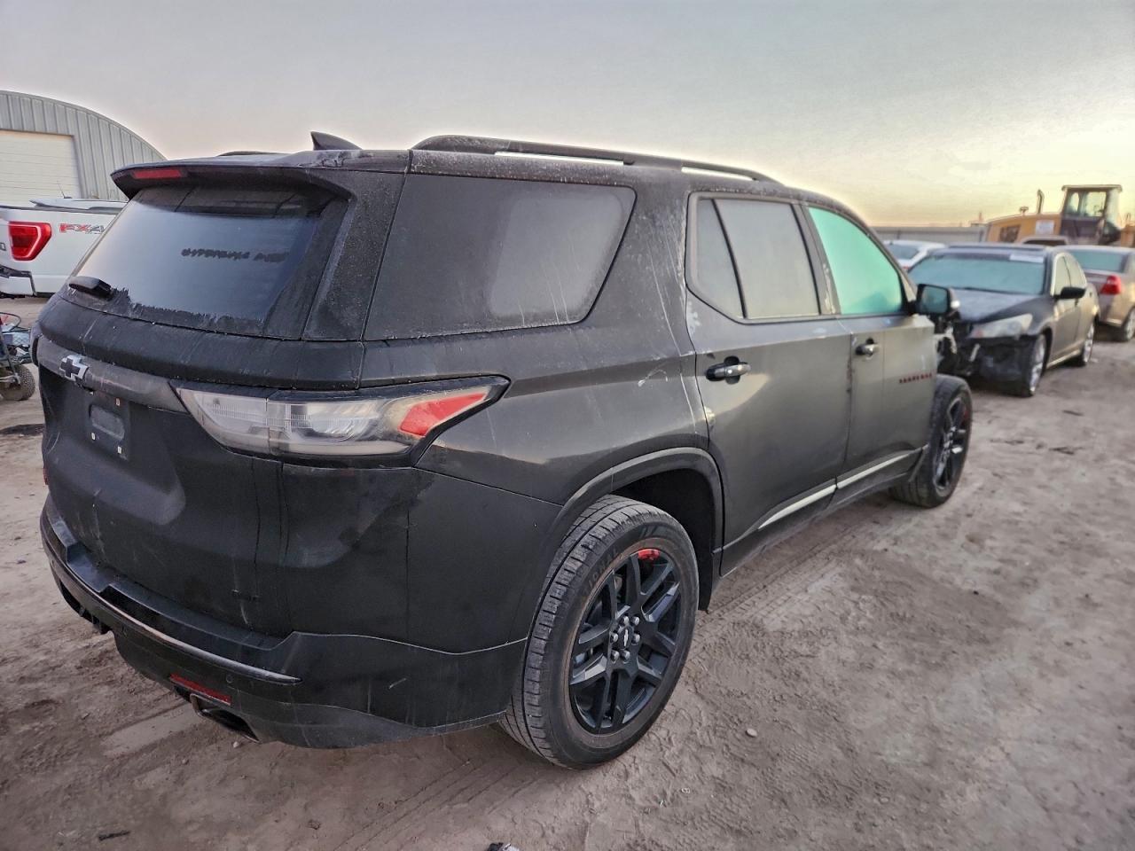 2020 Chevrolet Traverse Premier - Image 3